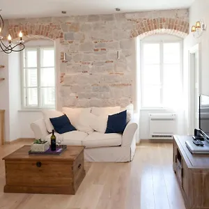  Apartment Stylish Theatre Croatia